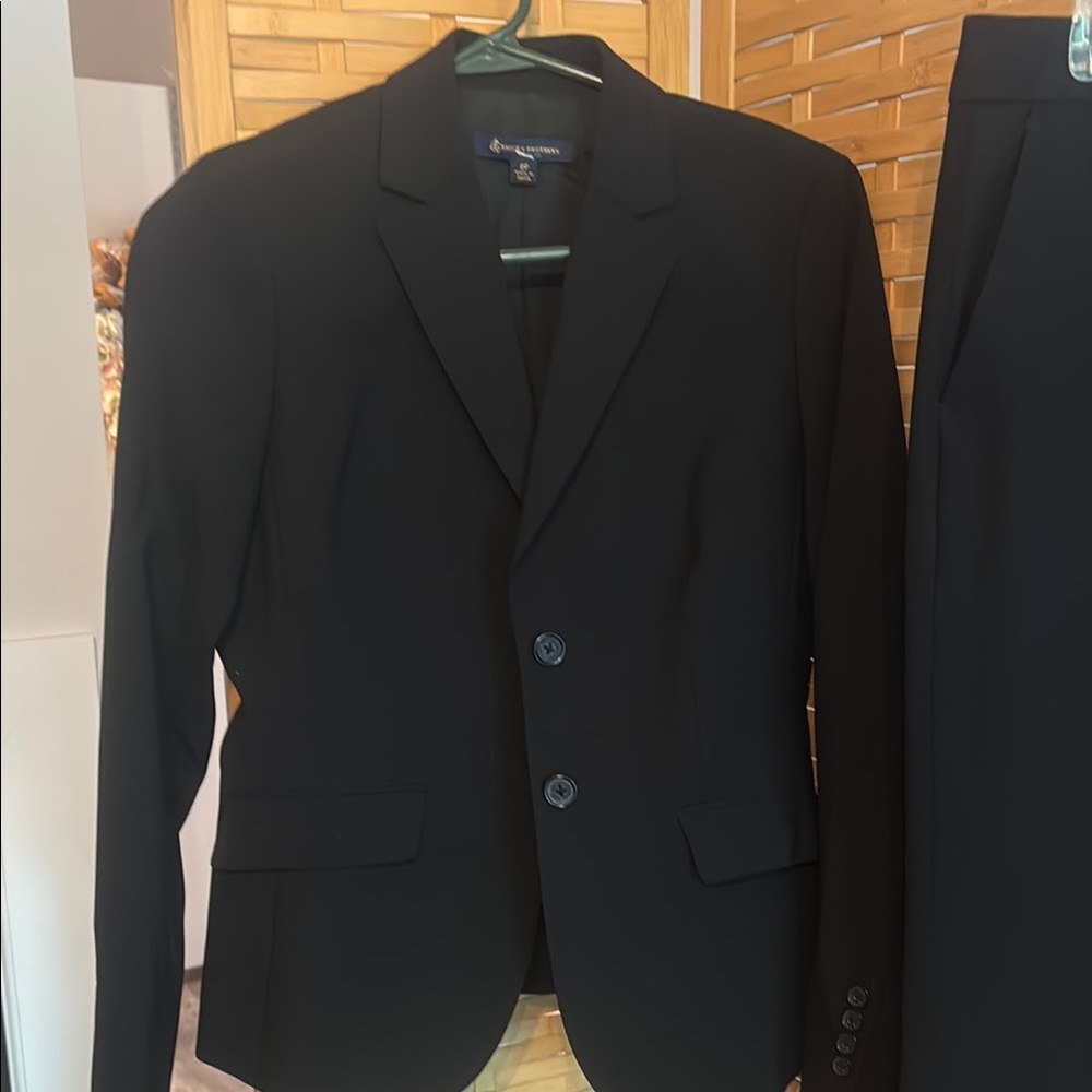 Classic Black Womens Brooks Brothers Suit 2P/4P